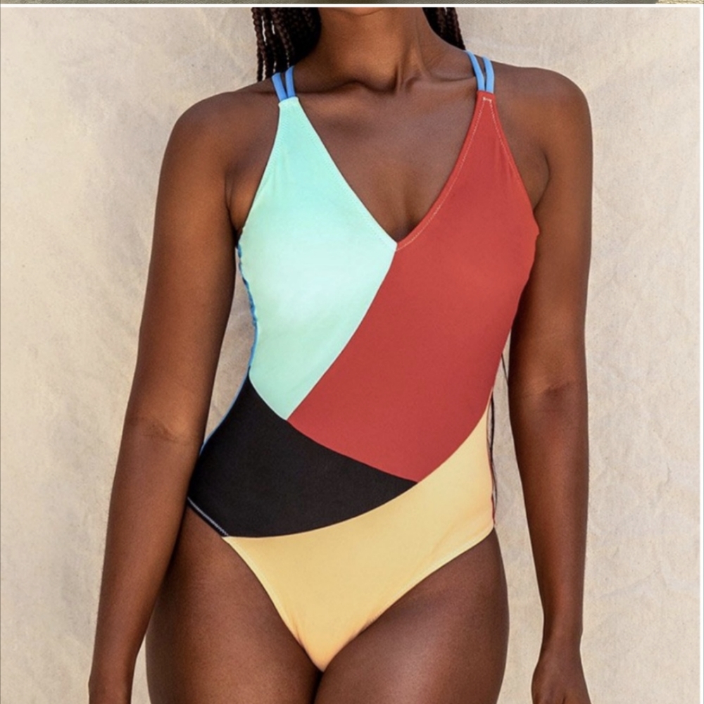 NWT Cupshe Colorblocked VNeck One Piece Swimsuit L